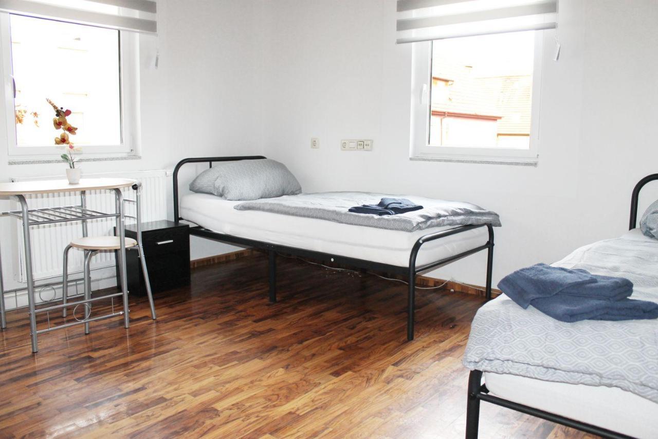 Fully Equipped Apartments Bonnigheim Екстер'єр фото