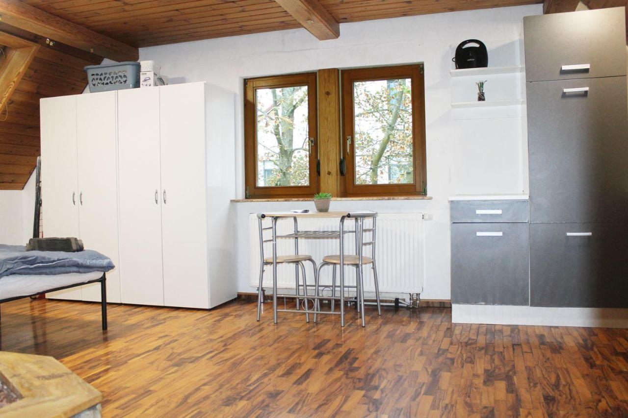Fully Equipped Apartments Bonnigheim Екстер'єр фото